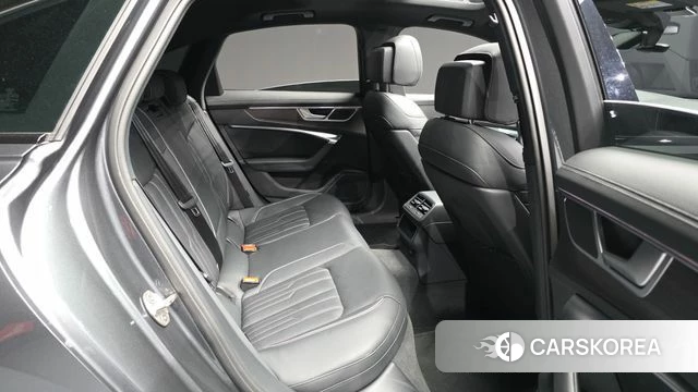 Audi A6 (C8) 2025 Черный из Кореи, фото 3