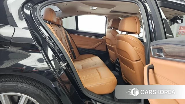 BMW 5 Series (G30) 2020 Черный из Кореи, фото 3