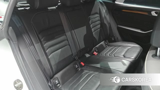 Volkswagen Arteon 2022 Белый из Кореи, фото 3
