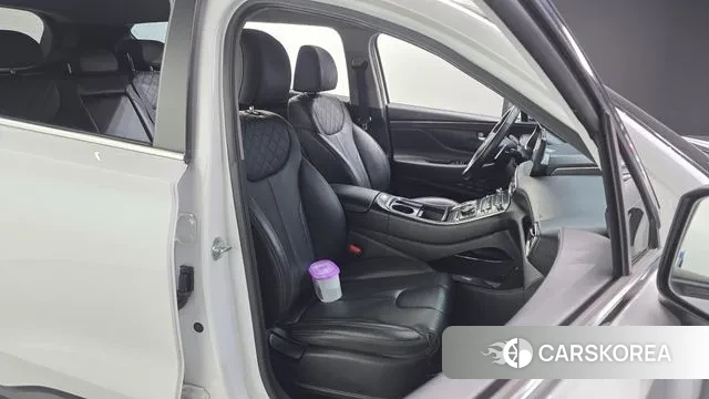 Hyundai The New Santa Fe 2021 Белый из Кореи, фото 3