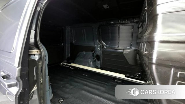 Hyundai Staria 2023 Серый из Кореи, фото 3