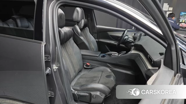 Peugeot 5008 second generation 2021 Серый из Кореи, фото 3