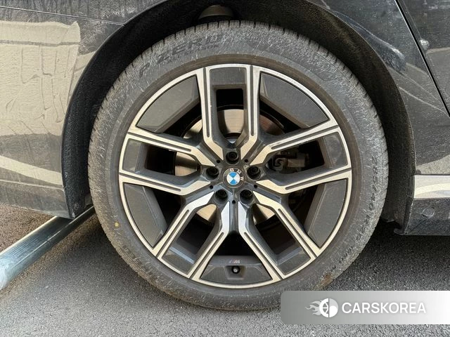 BMW 7 Series (G70) 2024 Черный из Кореи, фото 3