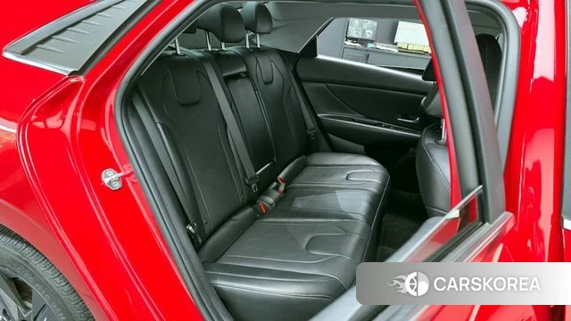 Hyundai Avante Hybrid (CN7) 2022 Красный из Кореи, фото 3