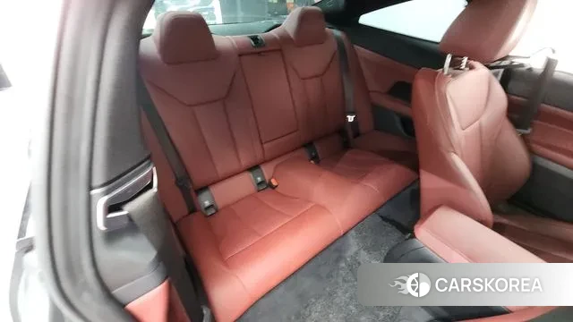 BMW 4 Series (G22) 2023 Черный из Кореи, фото 3