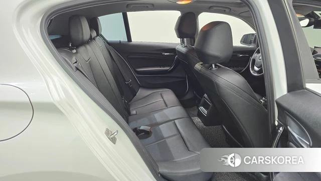 BMW 1 Series (F20) 2018 Белый из Кореи, фото 3