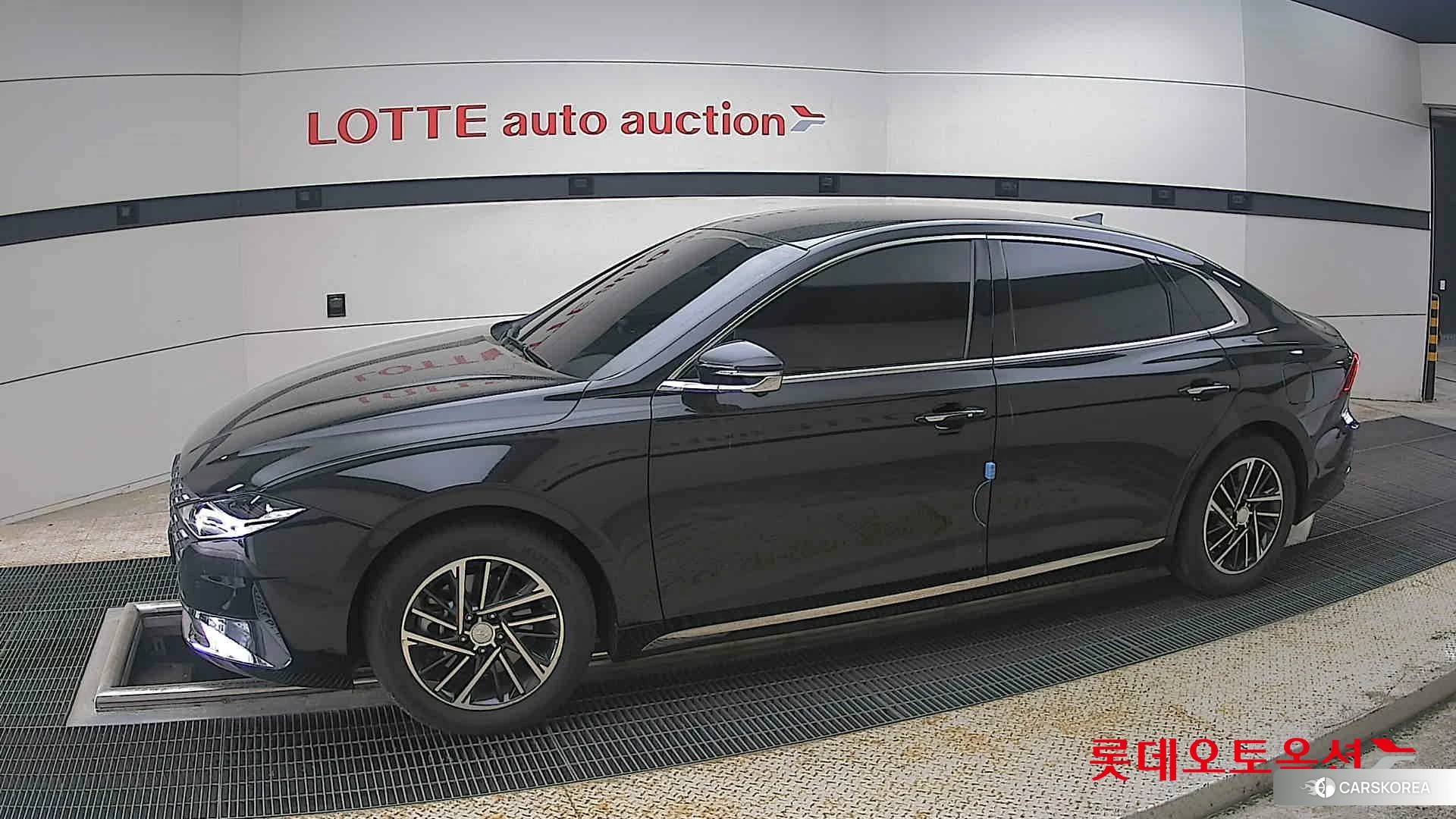 Hyundai Grandeur 2022 Midnight Black Pearl из Кореи, фото 3
