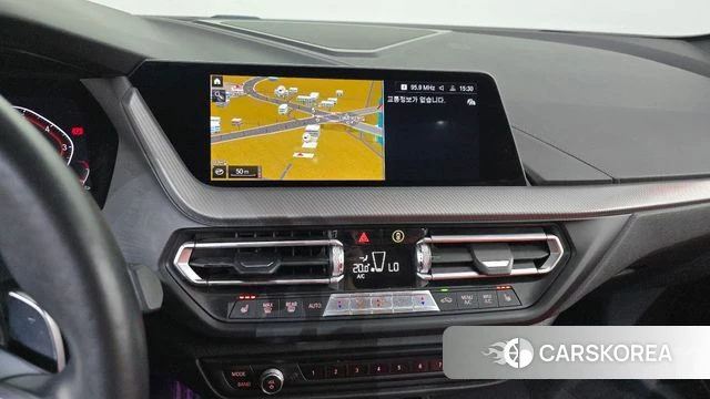 BMW 1 Series (F40) 2021 Черный из Кореи, фото 3