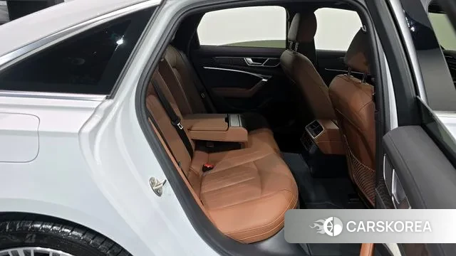 Audi A6 (C8) 2023 Белый из Кореи, фото 3