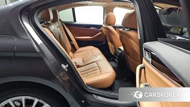 BMW 5 Series (G30) 2020 Серый из Кореи, фото 3