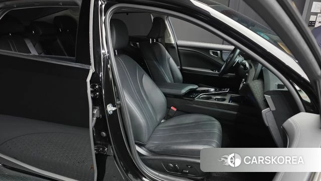 Kia K8 2023 Черный из Кореи, фото 3