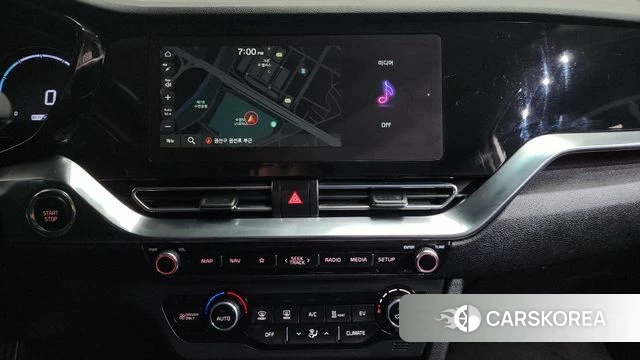 Kia Niro Plus 2022 Белый из Кореи, фото 3