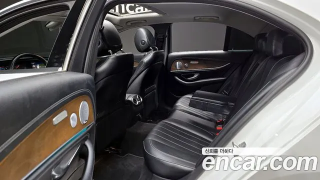 Mercedes-Benz E-Class W213 2018 Белый из Кореи, фото 3