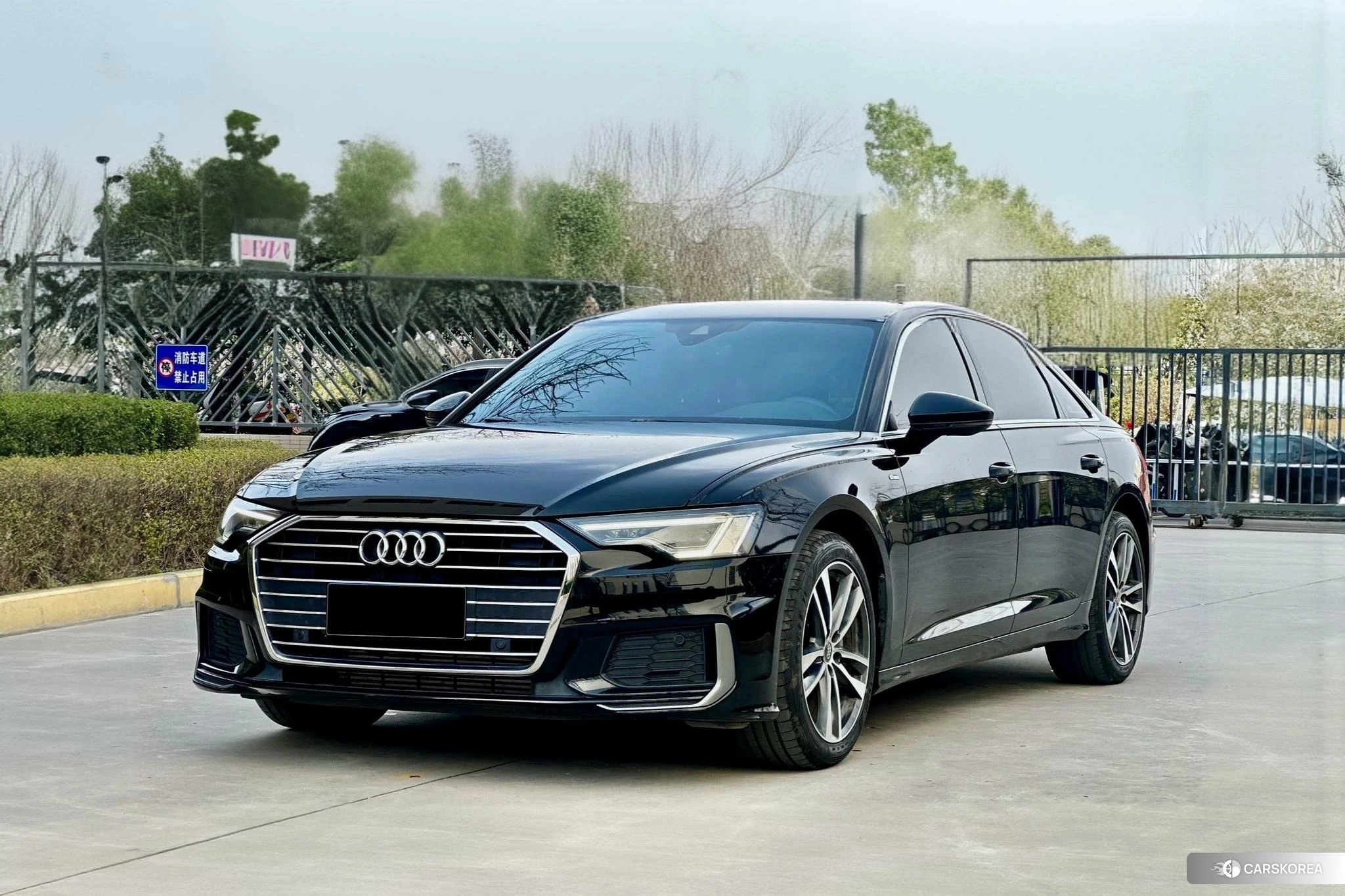 Audi A6L 2020 Черный из Китая, фото 3