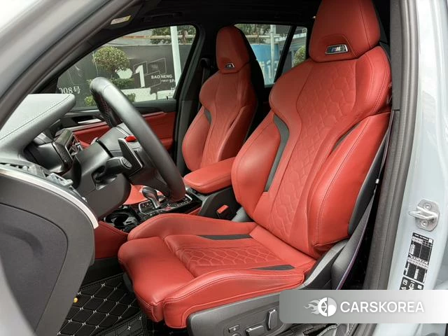 BMW X3 M 2024 Серебристо-серый из Китая, фото 3
