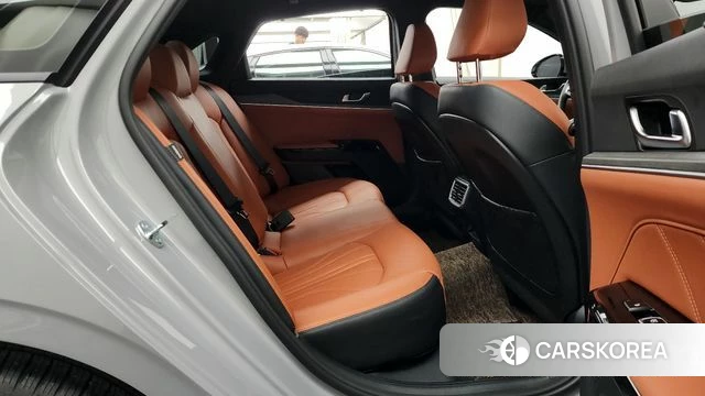 Kia The New K5 3rd generation 2025 Серебристо-серый из Кореи, фото 3