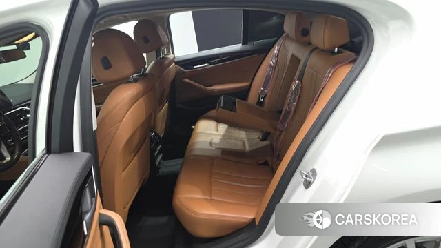 BMW 5 Series (G30) 2020 Белый из Кореи, фото 3