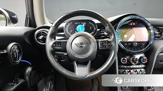 Mini Cooper 2021 Жемчужный цвет из Кореи, фото 3