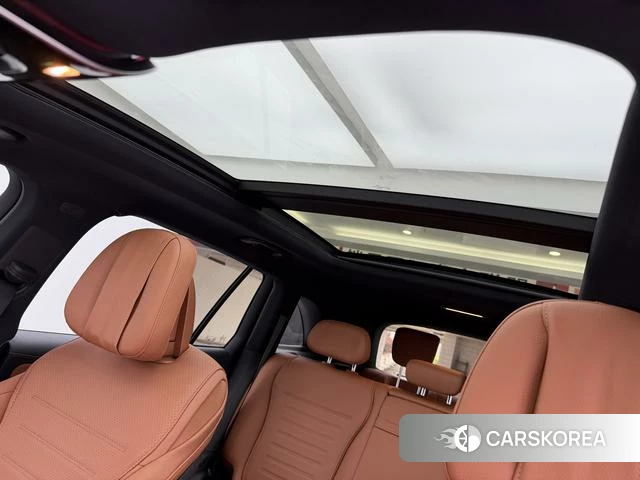 Mercedes-Benz GLC 2024 Белый из Китая, фото 3