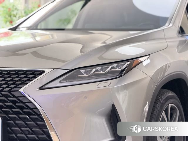 Lexus RX 2022 Серебристо-серый из Китая, фото 3