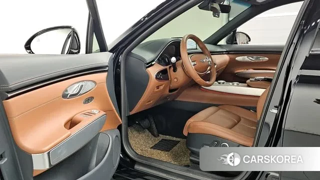 Genesis GV70 2021 Черный из Кореи, фото 3