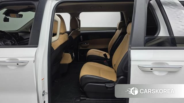 Kia Carnival 4th generation 2022 Белый из Кореи, фото 3