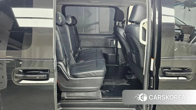 Hyundai Staria 2024 Черный из Кореи, фото 3