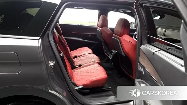 Peugeot 5008 second generation 2024 Серый из Кореи, фото 3