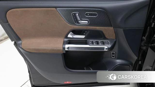 Mercedes-Benz GLB-Class X247 2025 Черный из Кореи, фото 3