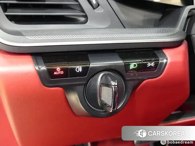 Porsche 911(992) 2021 Белый из Кореи, фото 3