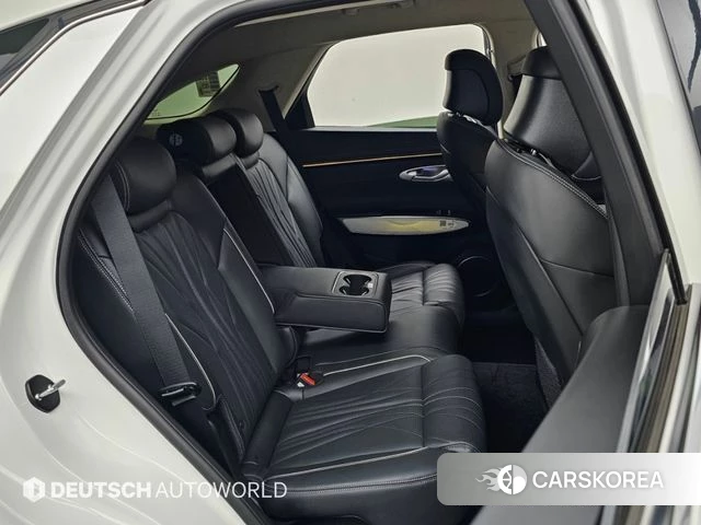 Genesis GV70 2024 Белый из Кореи, фото 3