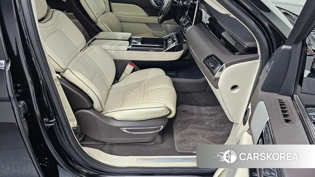 Lincoln Navigator 4th generation 2020 Черный из Кореи, фото 3