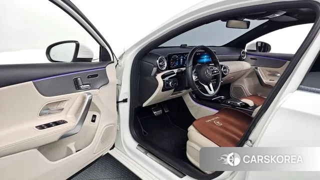 Mercedes-Benz A-Class W177 2020 Белый из Кореи, фото 3