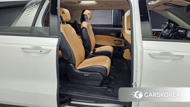 Kia Carnival 4th generation 2022 Белый из Кореи, фото 3