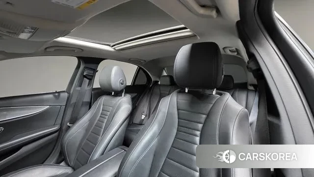 Mercedes-Benz E-Class W213 2019 Белый из Кореи, фото 3