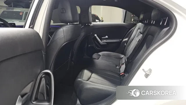 Mercedes-Benz A-Class W177 2023 Белый из Кореи, фото 3