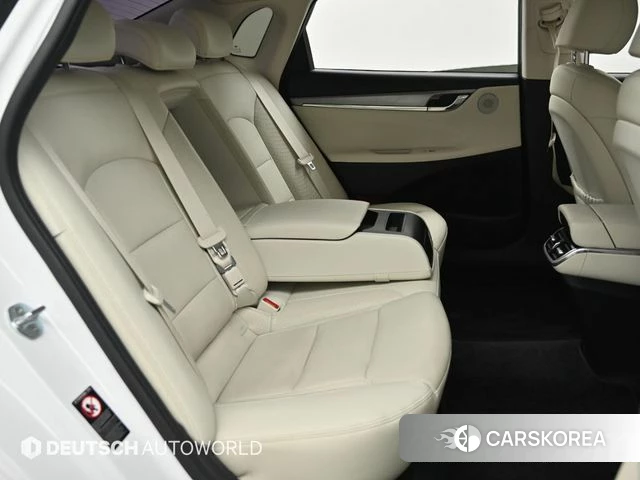 Hyundai The New Grandeur IG Hybrid 2022 Белый из Кореи, фото 3