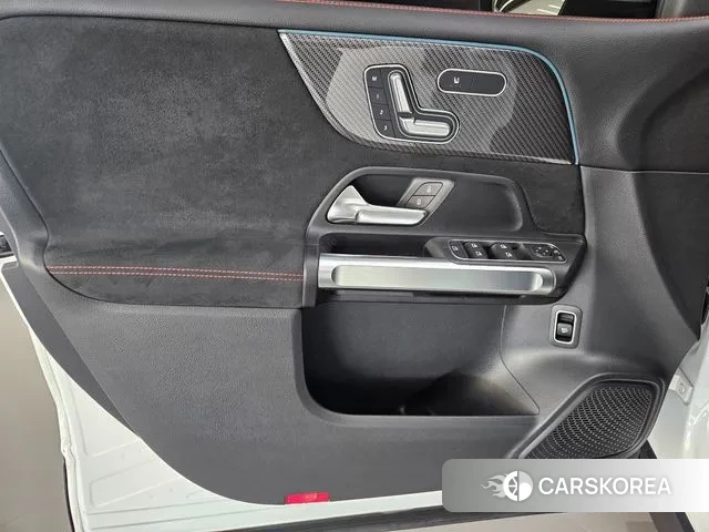 Mercedes-Benz GLB-Class X247 2023 Белый из Кореи, фото 3