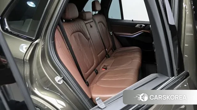 BMW X5 (G05) 2024 Песочный из Кореи, фото 3