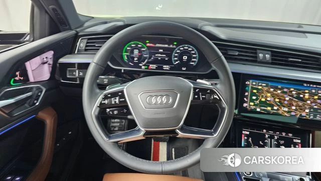 Audi e-Tron 2021 Черный из Кореи, фото 3