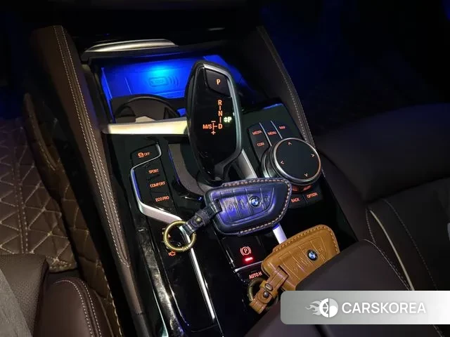 BMW 5 Series (G30) 2023 Серый из Кореи, фото 3