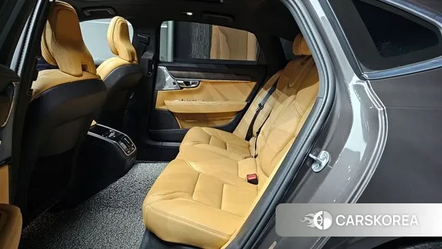 Volvo S90 2023 Серый из Кореи, фото 3