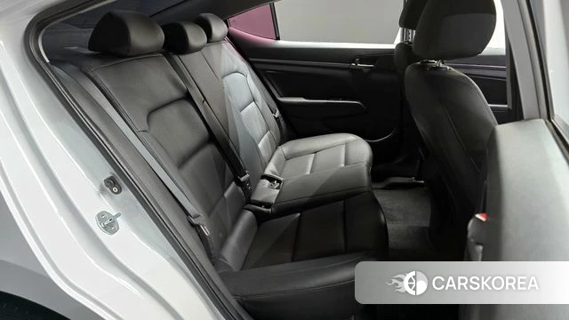 Hyundai Avante AD 2018 Белый из Кореи, фото 3