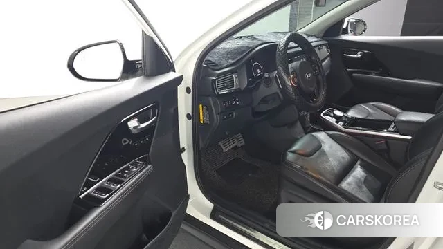 Kia Niro EV 2018 Белый из Кореи, фото 3