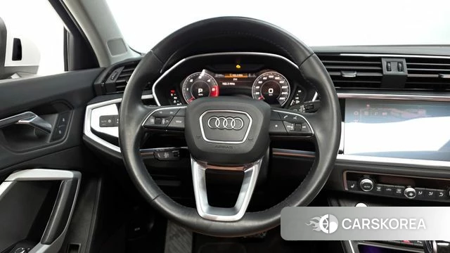 Audi Q3 (F3) 2020 Белый из Кореи, фото 3