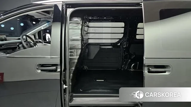 Hyundai Staria 2025 Черный из Кореи, фото 3