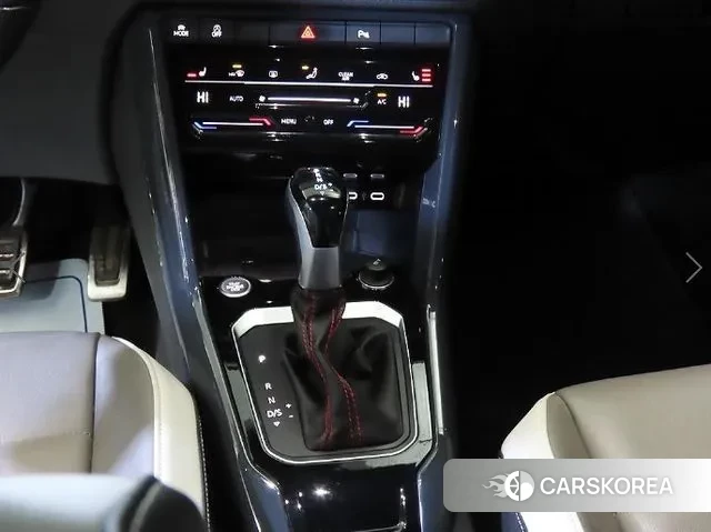 Volkswagen T-Roc 2021 Серебристо-серый из Кореи, фото 3