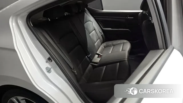 Hyundai Avante AD 2018 Белый из Кореи, фото 3