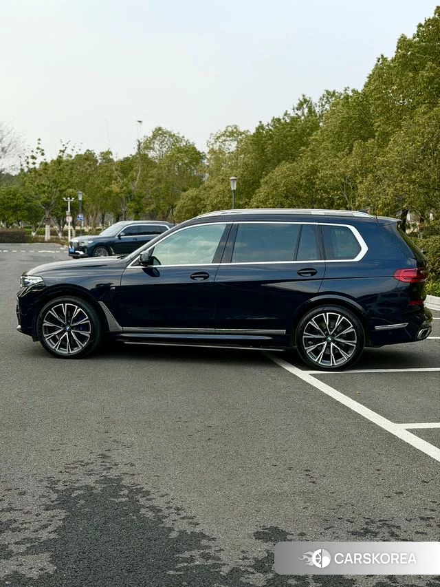 BMW X7 id 4209690 из Китая 3