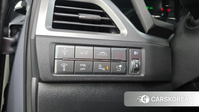Ssangyong Beautiful Korando 2022 Серый из Кореи, фото 3